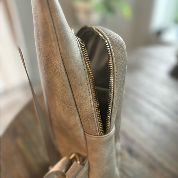 Crossbody purse light gray - Picture 10 of 10